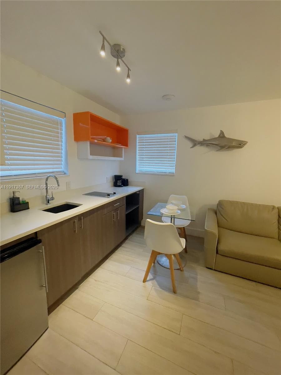 7600 Harding Ave # 1 8