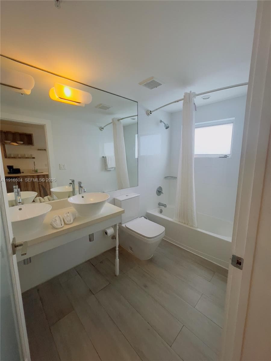 8320 Harding Ave # 606 6