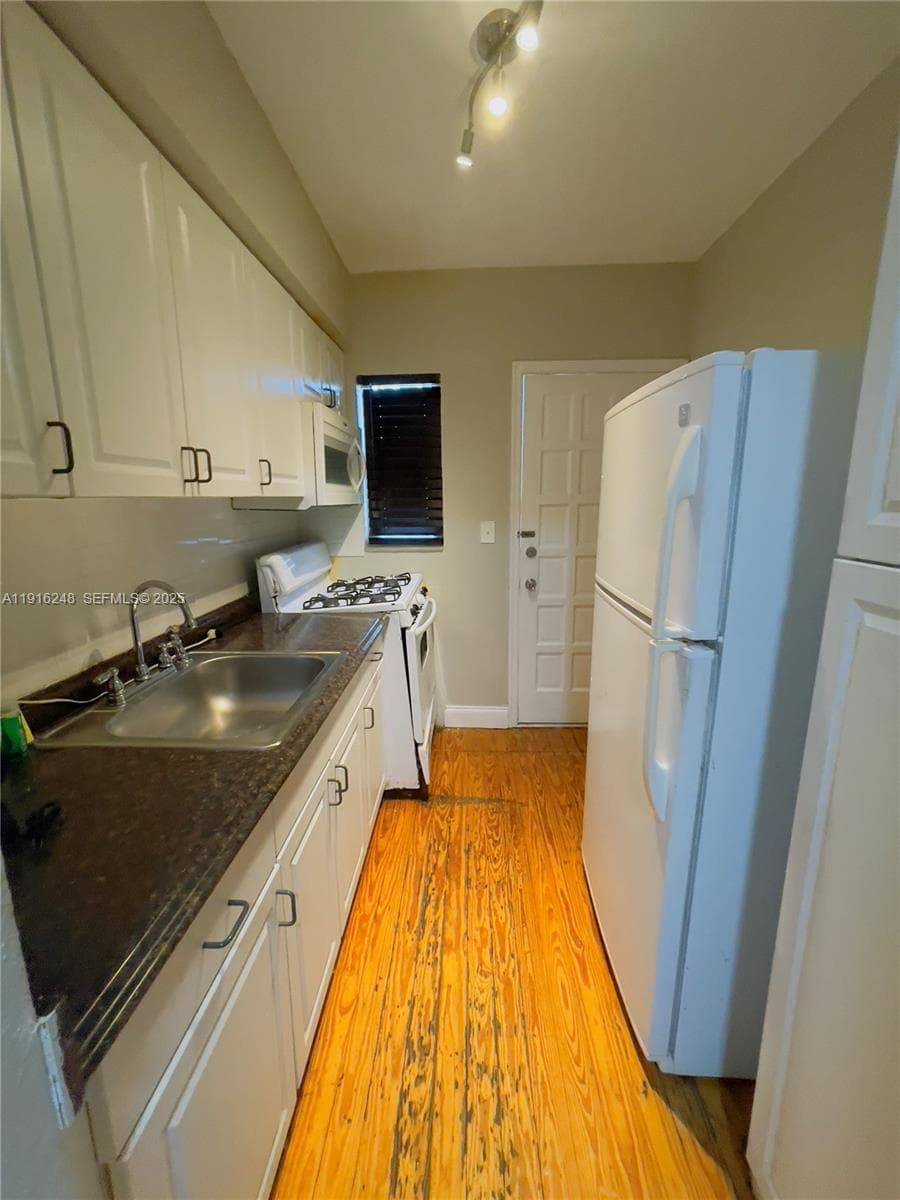 7710 Harding Ave # 412 4