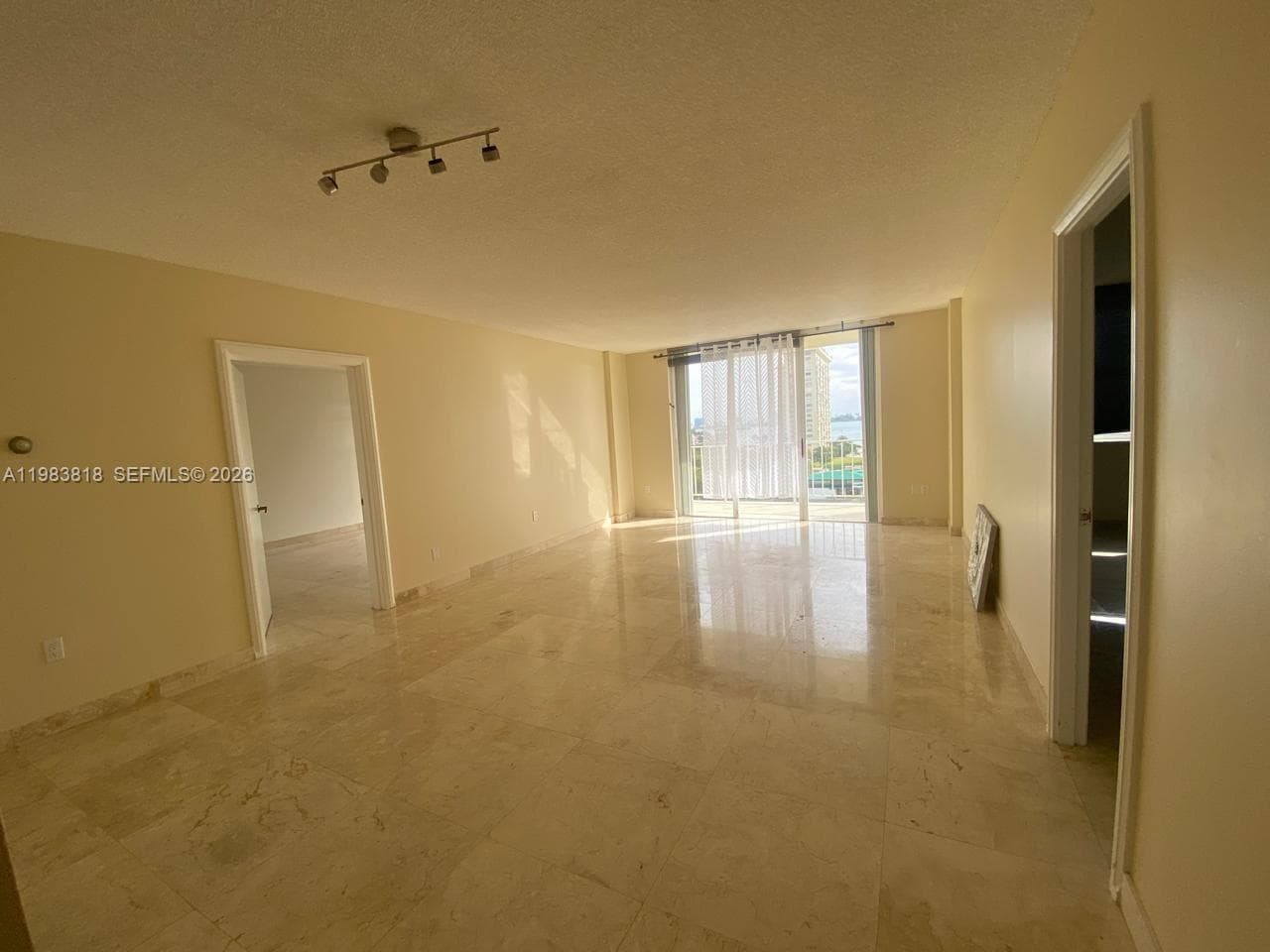 11111 Biscayne Blvd # 8F 7