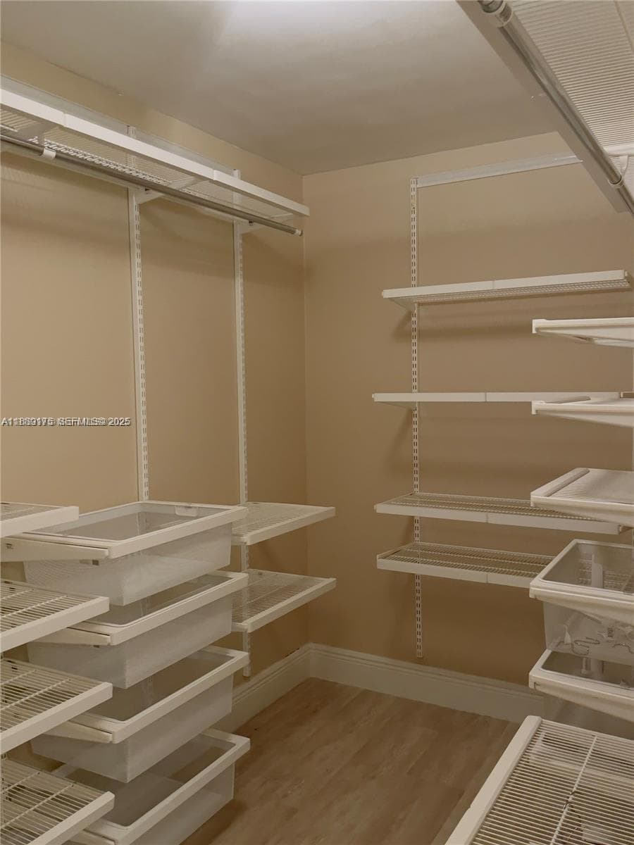 2000 Towerside # 309 16